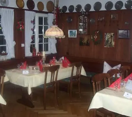 Gasthaus Linde Hotel 2*